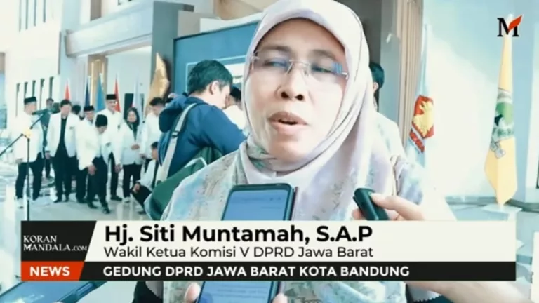 Anggota Komisi V DPRD Jawa Barat, Siti Mumtamah,