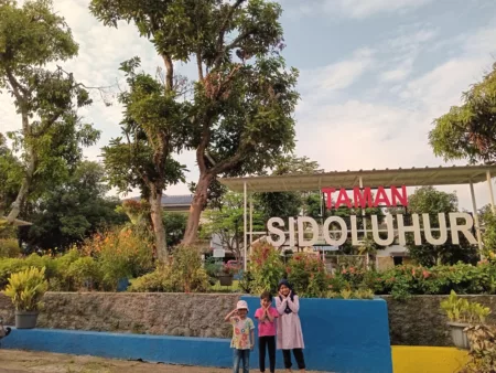 Taman Sidoluhur Tempat bermain anak (Nurul/MG)