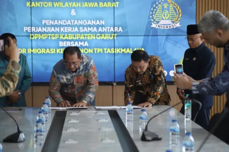 Warga Garut Kini Bisa Buat Paspor di MPP