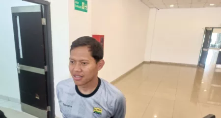 Pernah Membela Macan Kemayoran dan Berasal Dari Jakarta, Adam Alis Ungkap Hatinya Biru