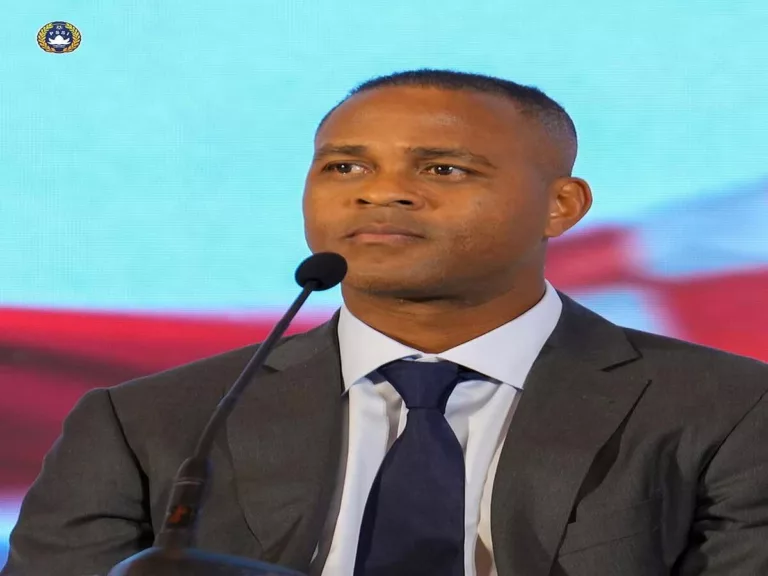 Patrick Kluivert pastikan tidak akan menambah pelatih asing di Timnas Indonesia