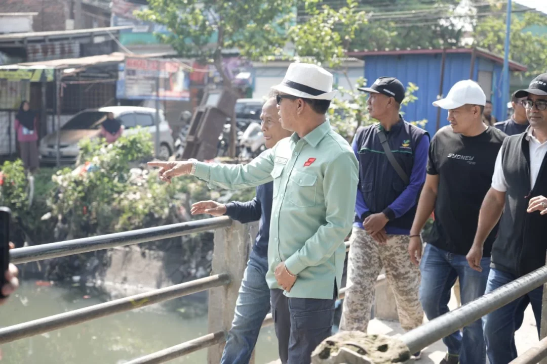 Bupati Bandung Dadang Supriatna Meninjau Lokasi Rawan Banjir