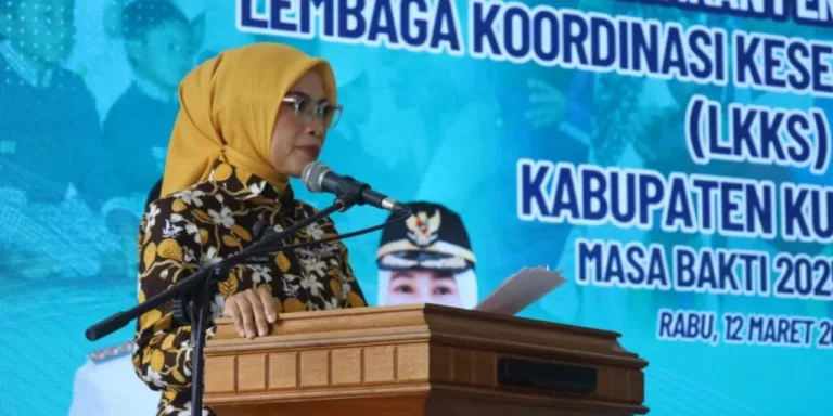 Ketua LKKS Kabupaten Kuningan, Ela Helayati