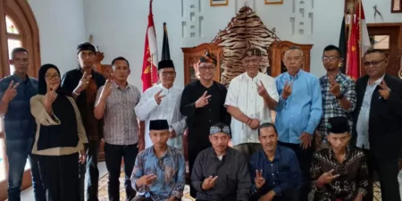 Cecep Nurul Yaqin, menggelar konsolidasi dengan Satgas Relawan BCA (Baraya Cecep Asep)