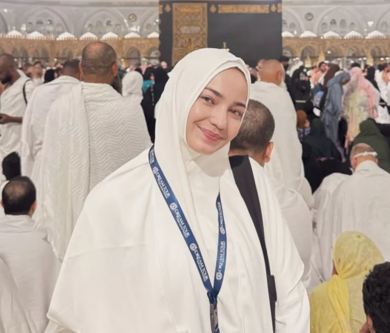 Doanya Terkabul! Enzy Storia Bisa Ramadhan Di Mekkah