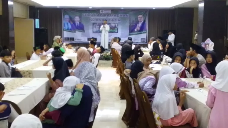 DPC Peradi Kota Bandung Santuni 100 Anak Yatim dalam Semarak Ramadhan 1446 H