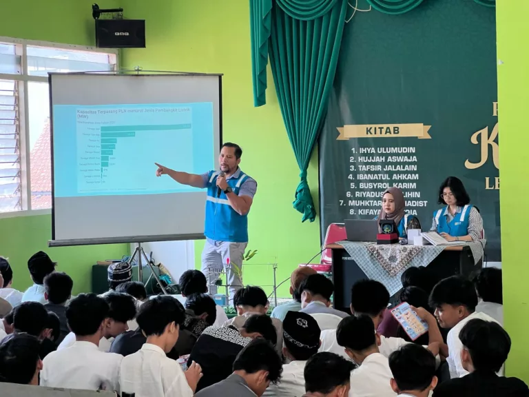 PLN UP3 Bandung Gelar Edukasi Keselamatan Kelistrikan ( PLN Goes To School ) DI SMKS MEDINA