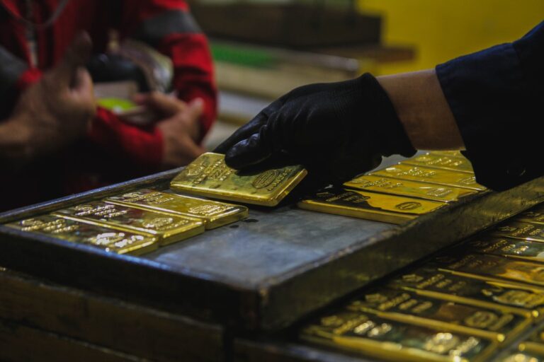 Hari ini, harga jual emas Antam lebuh murah Rp 1.000 per gram daripada sebelumnya.