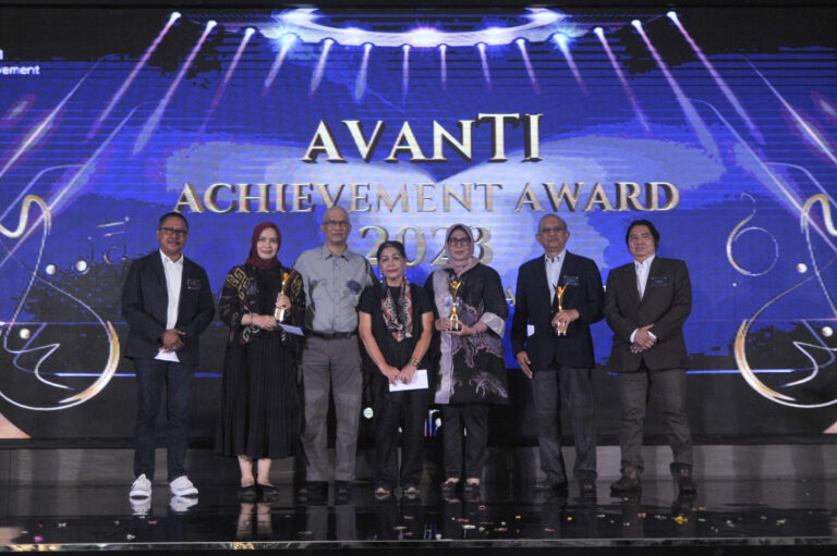 Acara Perdana AvanTI Achievement Award Dihadiri Para Alumni Lintas Generasi Fakultas Teknik Industri ITB