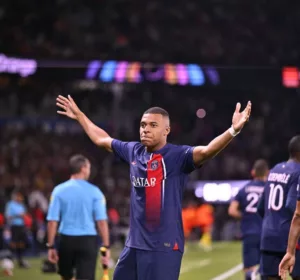 Kylian Mbappe akan meninggalkan PSG