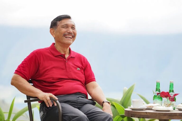 Luhut Binsar Panjahitan Komentari Pasangan Prabowp-Gibran: Simbiosis Kebijaksanaan dan Energi Baru