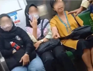 Viral Video Wanita Paruh Baya Marah-Marah di KRL Commuter Line Hanya Karena Bau Sepatu , Ini Tanggapan KAI