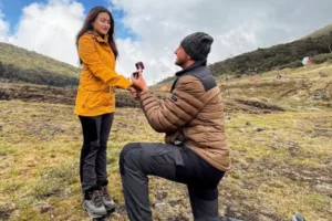 Bantah Gimmick, Nathalie Holscher Pamer Dilamar Ladislao Camara di Gunung Gede Pangrango