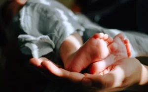 Suami Waspada! Kenali 9 Ciri-Ciri Baby Blues Syndrome pada Ibu Usai Melahirkan, Nomor 2 Sering Dikira Lebay