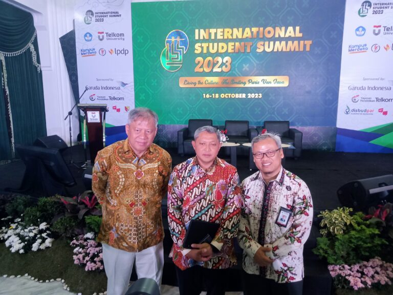 Jadi Tuan Rumah International Student Summit 2023, Telkom University Tunjukan Budaya Indonesia ke Dunia Lewat Pendidikan
