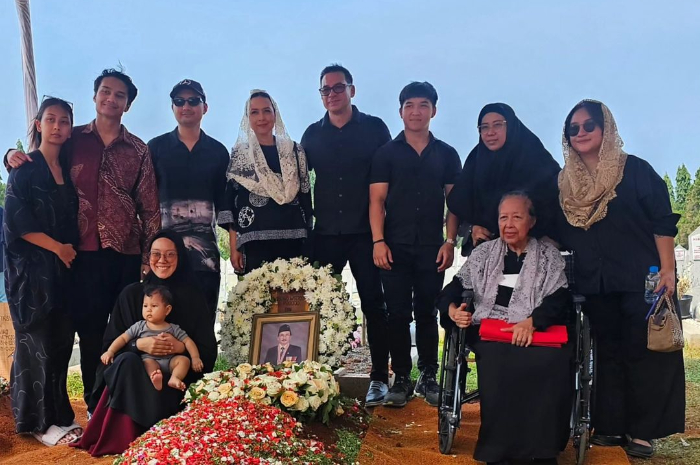 Sang Ayah Meninggal Dunia, Ari dan Ira Wibowo Tulis Pesan Mengharukan