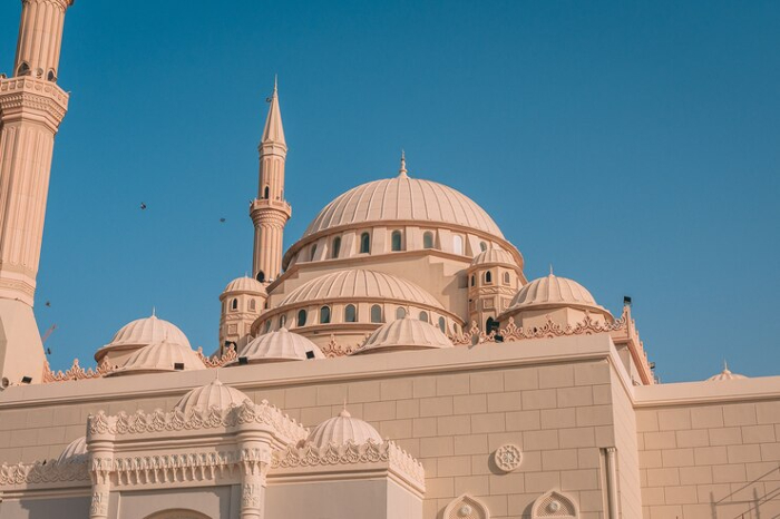 Sangat Baik Diamalkan di Hari Jumat, Berikut Bacaan Sholawat Ma'tsuroh Lengkap dengan Tulisan Arab, Latin, dan Terjemahannya