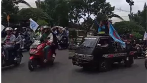 Ribuah Buruh Gelar Aksi Unjuk Rasa depan Gedung Sate Bandung, Tuntut UMK 2024