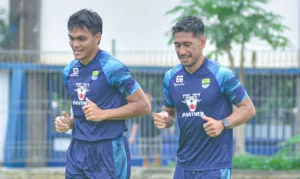 Rachmat Irianto dan Daisuke Sato