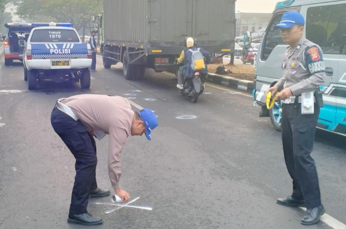 Minibus Tabrak Pejalan Kaki di Jalan Soekarno Hatta Kota Bandung, Warganet Sebut Butuh Jembatan Penyebrangan