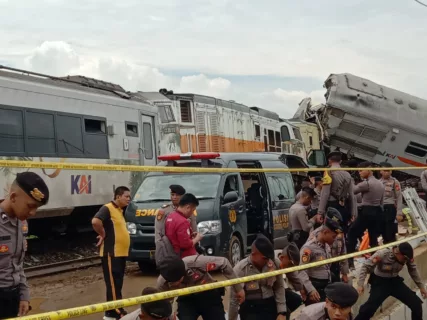 Jalur Rel Kereta Api di Cicalengka sudah kembali normal