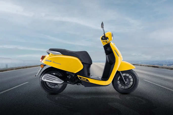 Vespa Versi Low Budget! Yakin Gak Mau Kredit Motor Benelli Panarea 125? Cuma 300 Ribuan Lho