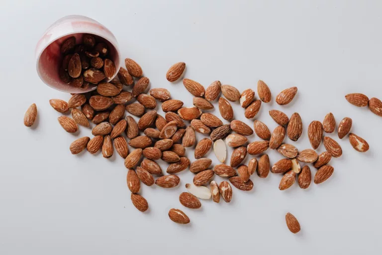 manfaat kacang almond