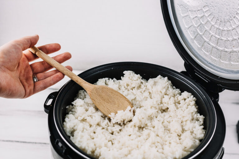 Pemerintah Upayakan Pembagian Rice Cooker Gratis Berasal dari Produsen dalam Negeri, Warganet: Cintailah Produk Indonesia